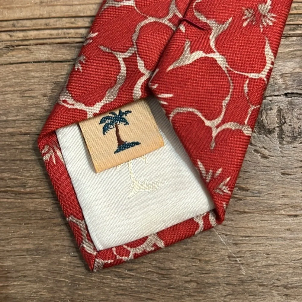Tommy Bahama Floral Tie. Tropical | 100% Silk | Men’s 58”L | EUC | Hibiscus